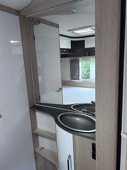 Hymer Eriba 560 Living med Barnkammare 7 of 12