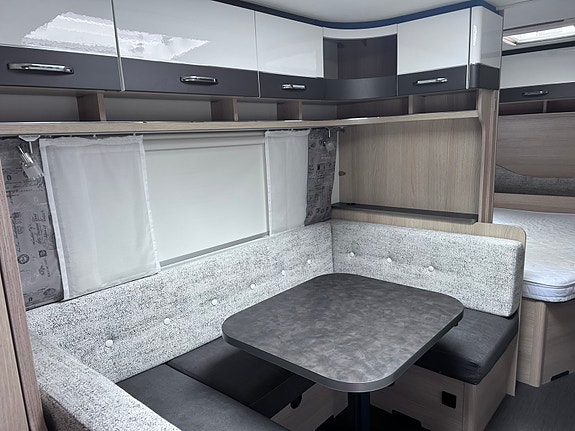 Hymer Eriba 560 Living med Barnkammare 5 of 12