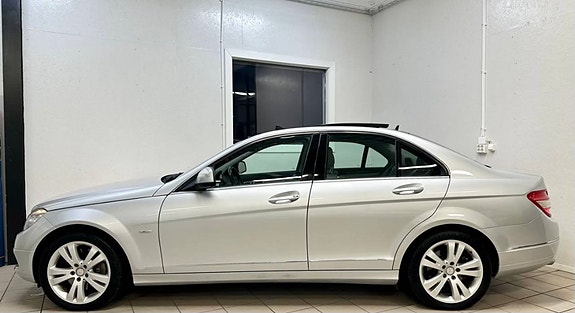 Mercedes-Benz C350 2 of 6