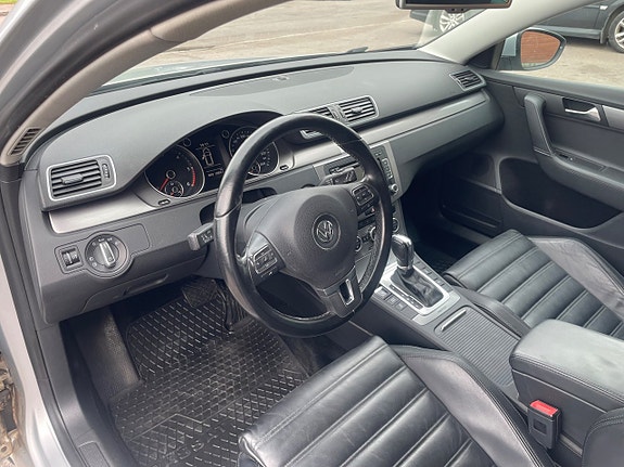 Volkswagen Passat 10 of 18