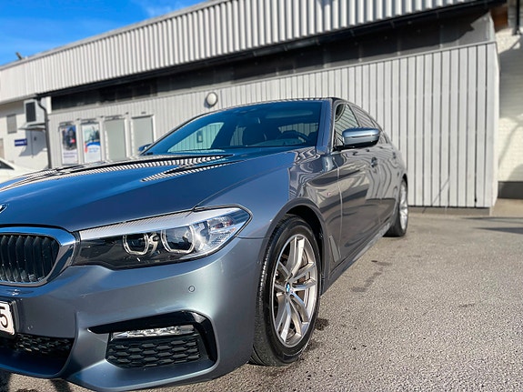 BMW 520d 2 of 11
