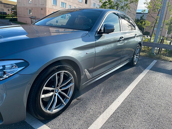BMW 520d 3 of 11