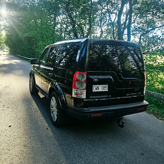 Land Rover Discovery 4 4 of 10
