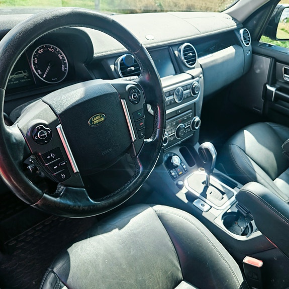 Land Rover Discovery 4 5 of 10