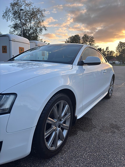 Audi A5 4 of 15