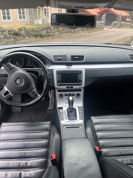 Volkswagen Passat Alltrack 4 of 5