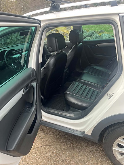 Volkswagen Passat Alltrack 5 of 5