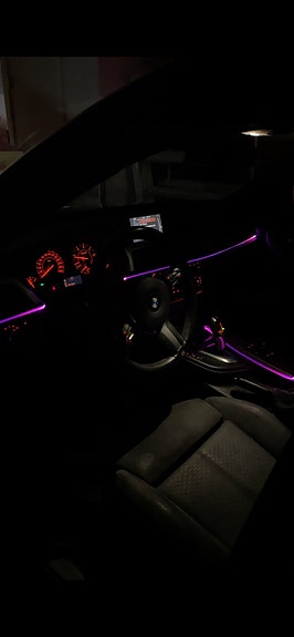 BMW 318d 12 of 13