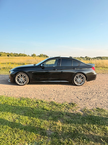 BMW 318d 3 of 13