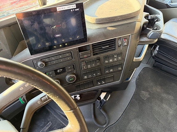 Volvo FH-500 6x2 Chassi 12 of 24