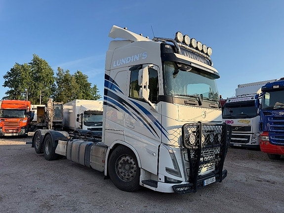 Volvo FH-500 6x2 Chassi 2 of 24