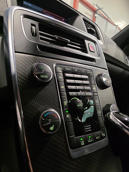 Volvo V60 24 of 30