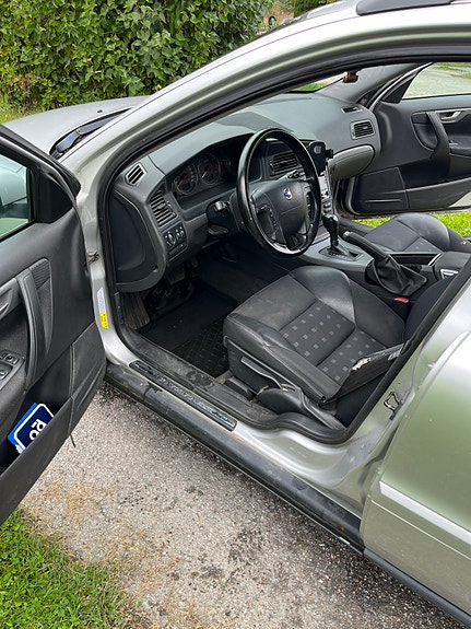 Volvo V70 8 of 8