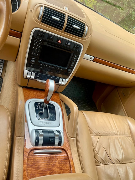 Porsche Cayenne Turbo 8 of 10