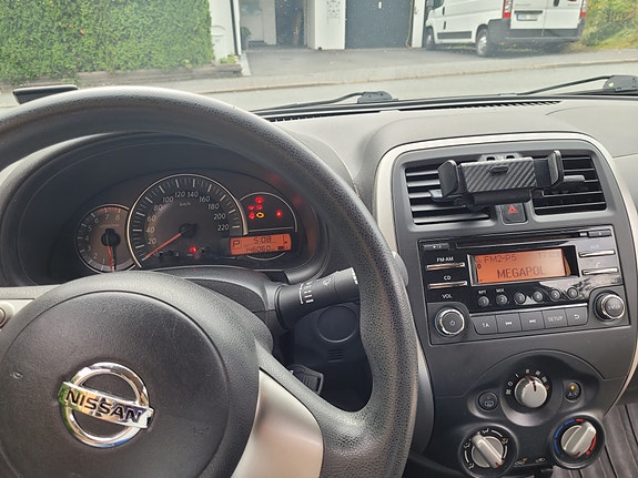 Nissan Micra 6 of 8