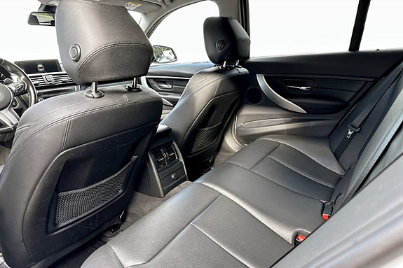 BMW 335d 8 of 11