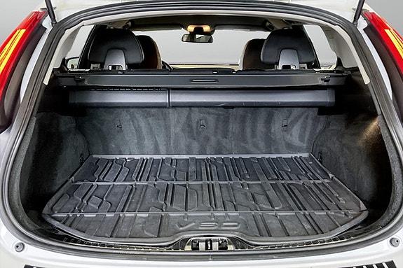 Volvo V60 Cross Country 16 of 17