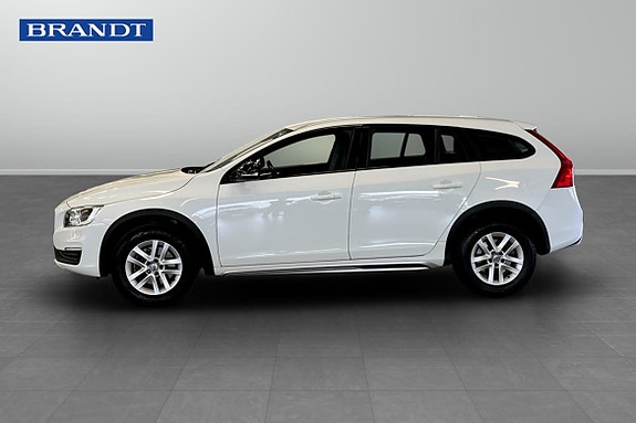 Volvo V60 Cross Country 5 of 17