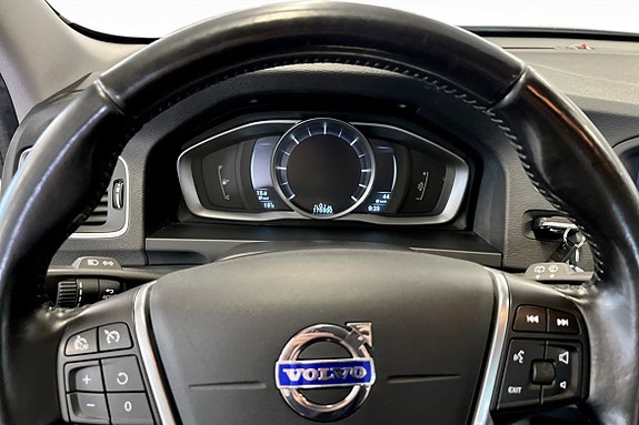 Volvo V60 Cross Country 13 of 17