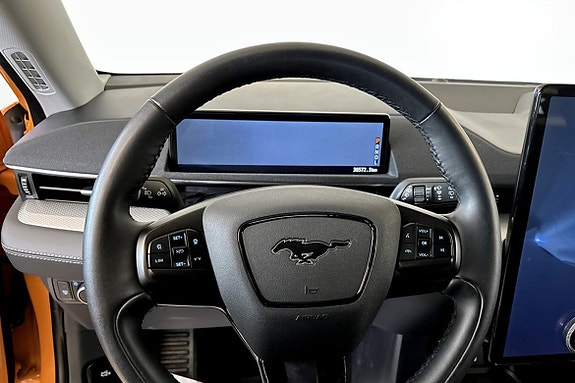 Ford Mustang Mach-E 7 of 12
