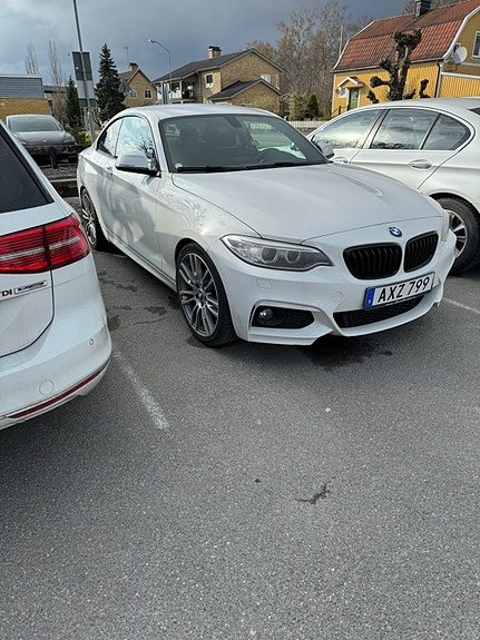 BMW 220d 2 of 9