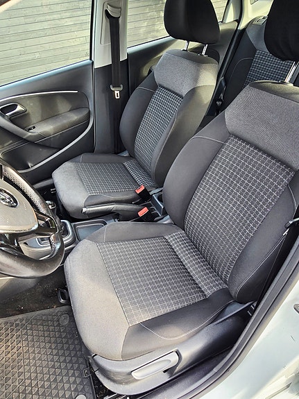 Volkswagen Polo 12 of 14