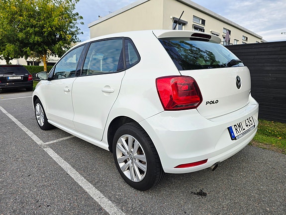 Volkswagen Polo 10 of 14