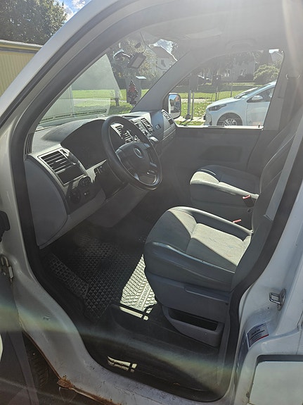 Volkswagen Transporter 6 of 7