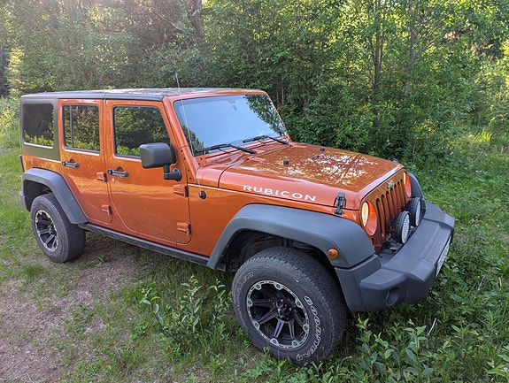 Jeep Wrangler Unlimited 4 of 7
