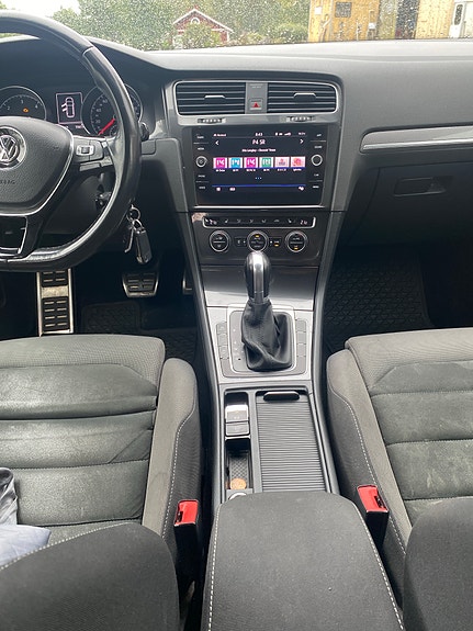 Volkswagen Golf Alltrack 6 of 6