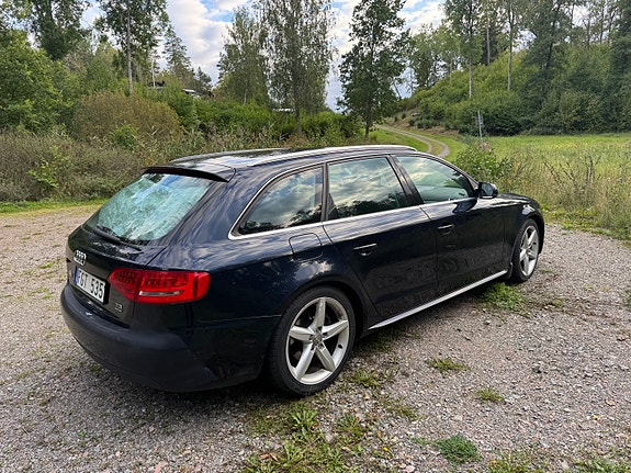 Audi A4 2 of 7