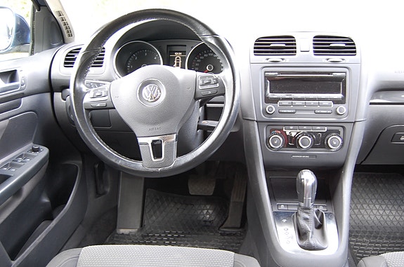 Volkswagen Golf VI 5 of 8