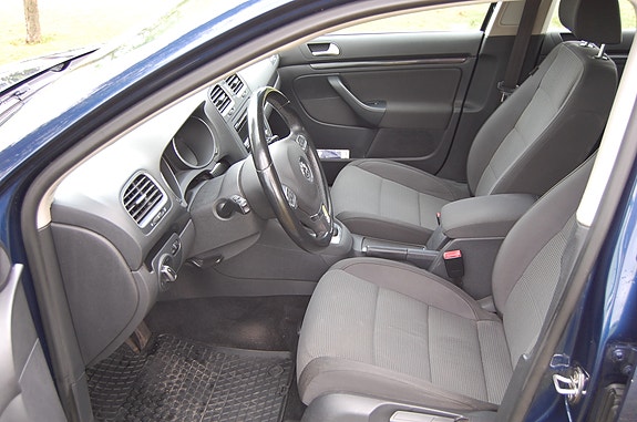 Volkswagen Golf VI 6 of 8