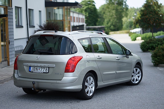 Peugeot 308 SW 3 of 17
