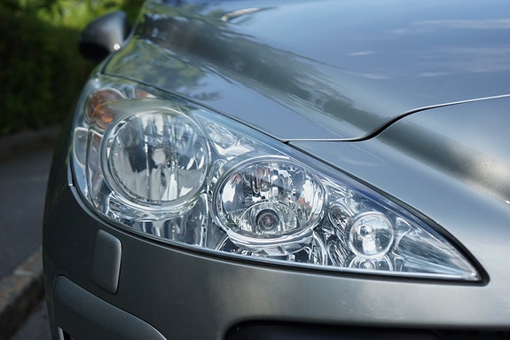 Peugeot 308 SW 15 of 17