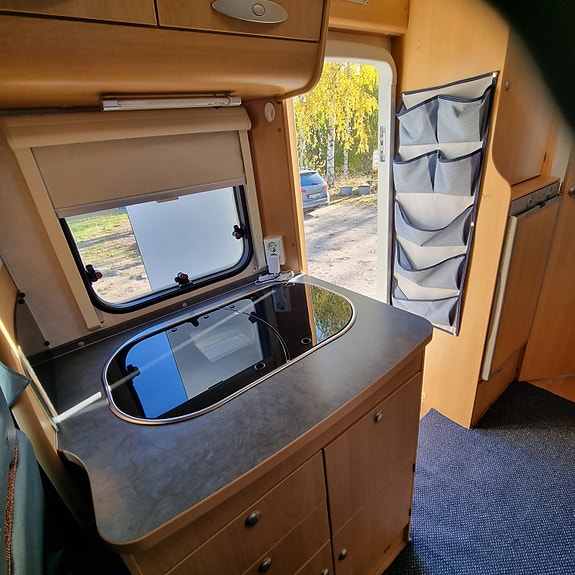 Adria Adriatik 575SP 4 of 6