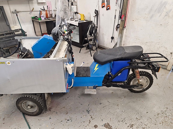 Flakmoped 3 of 7