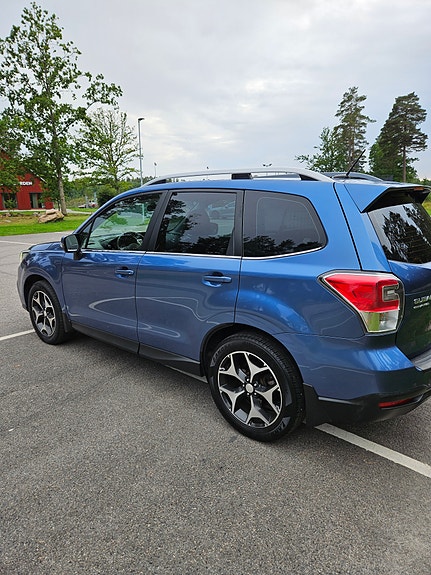 Subaru Forester 6 of 12