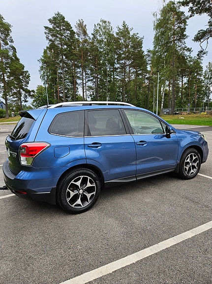 Subaru Forester 2 of 12