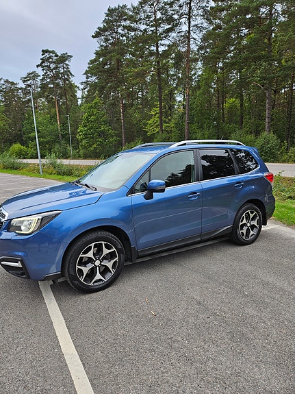 Subaru Forester 3 of 12