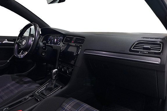 Volkswagen Golf I 15 of 29