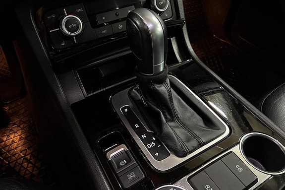 Volkswagen Touareg 22 of 27