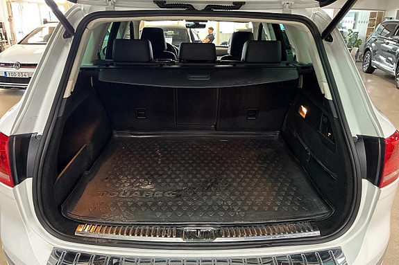 Volkswagen Touareg 10 of 27