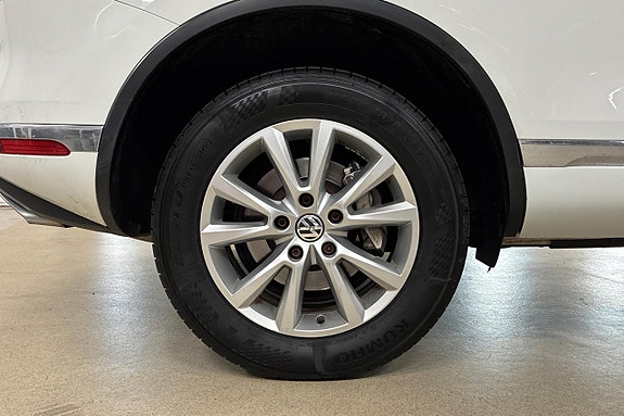 Volkswagen Touareg 11 of 27