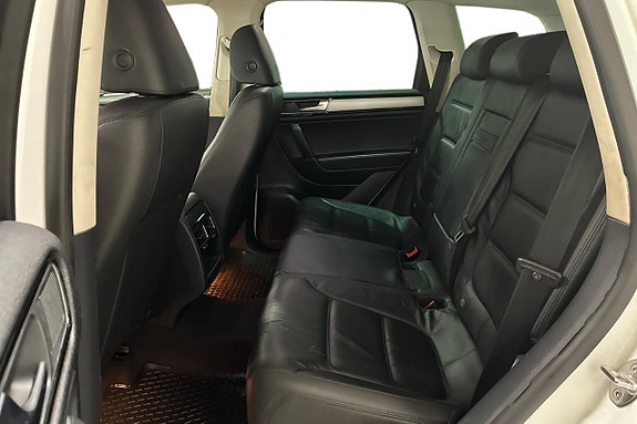 Volkswagen Touareg 14 of 27