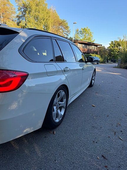 BMW 320d 4 of 10