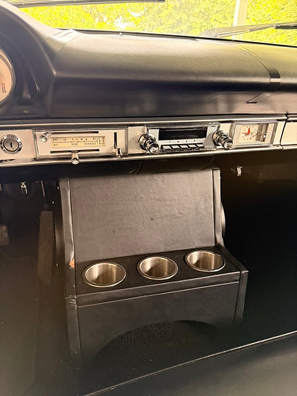 Ford Galaxie 9 of 19