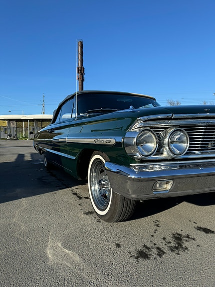 Ford Galaxie 17 of 19