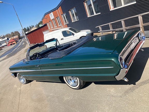 Ford Galaxie 19 of 19