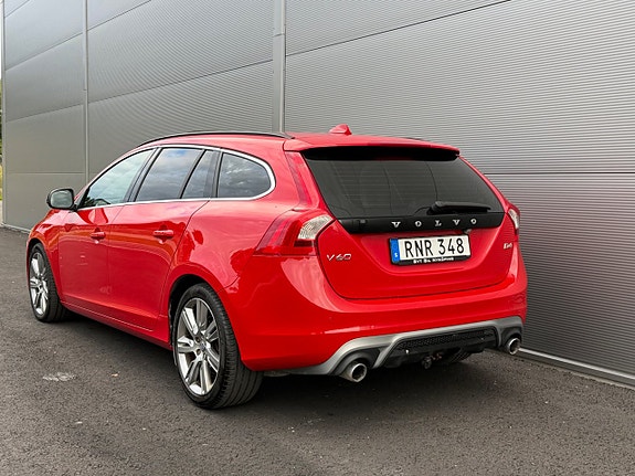 Volvo V60 13 of 21